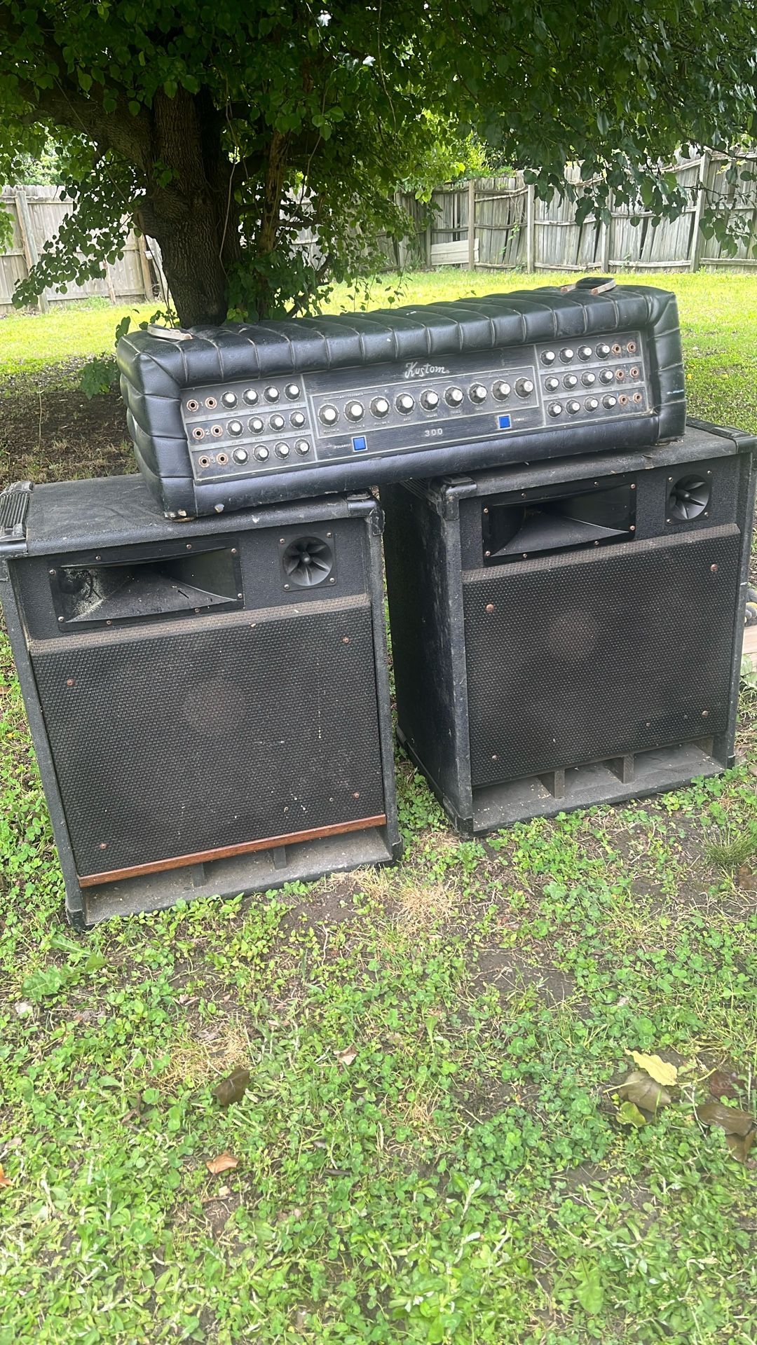 KUSTOM And Crate Speaker 125 Amp