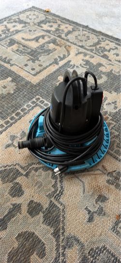 Rufus submersible pump
