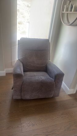 Lazy boy recliner couch