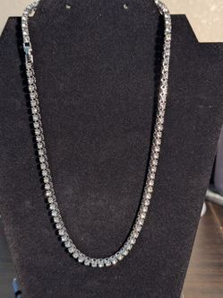 Tennis necklace