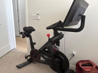 Like-New 2023 Peloton Bike Plus, ~35 Rides, Denver