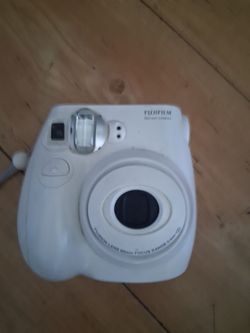 Fujifilm Instax Mini Instant Camera White