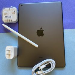Apple IPad 8th Generation (10.2” Retina /Latest IOS 18/ 2020 model) 32GB with stylus pen, keyboard & Accessories