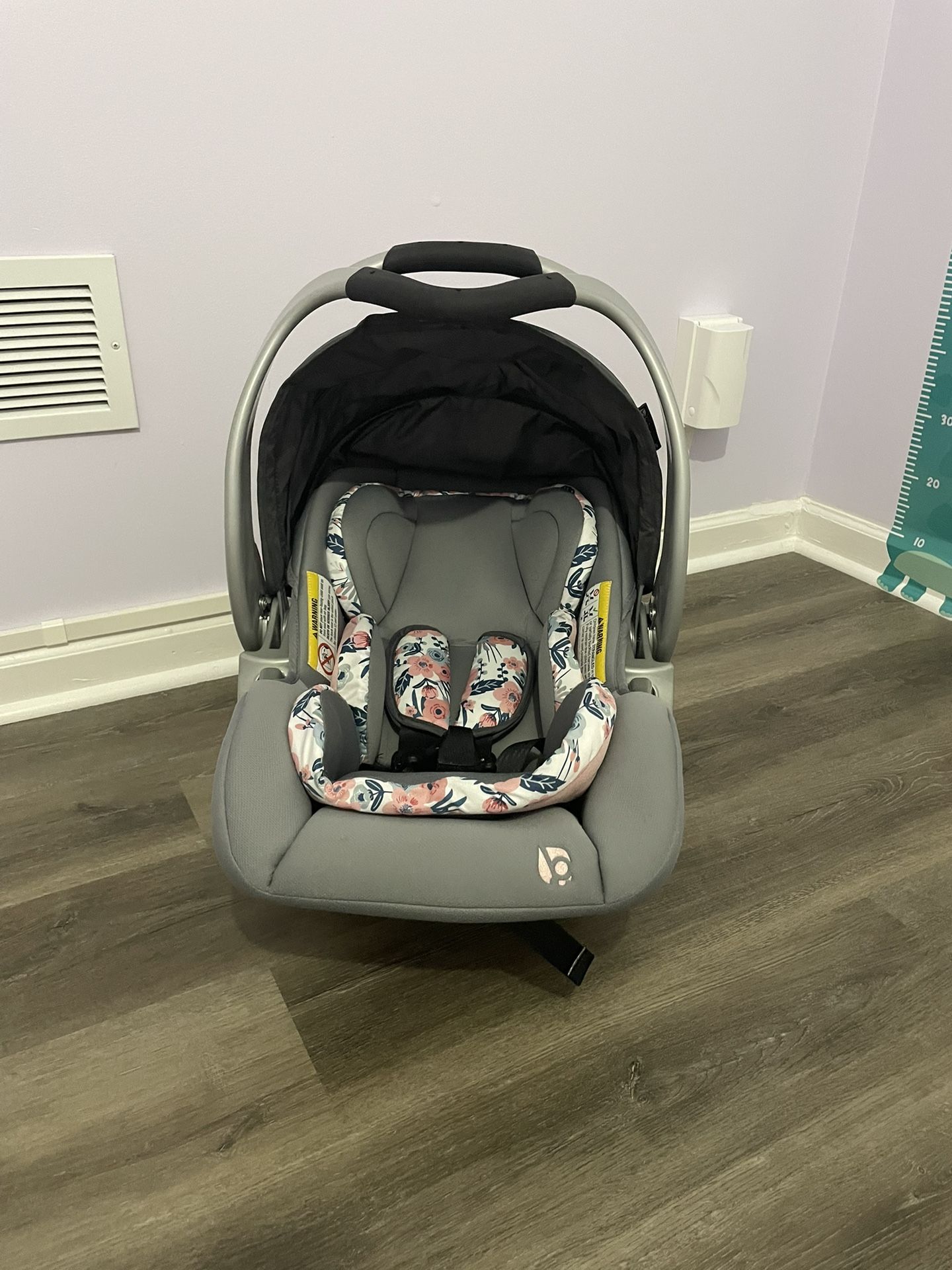 Baby Trend Car Seat, Base & Stroller Combo
