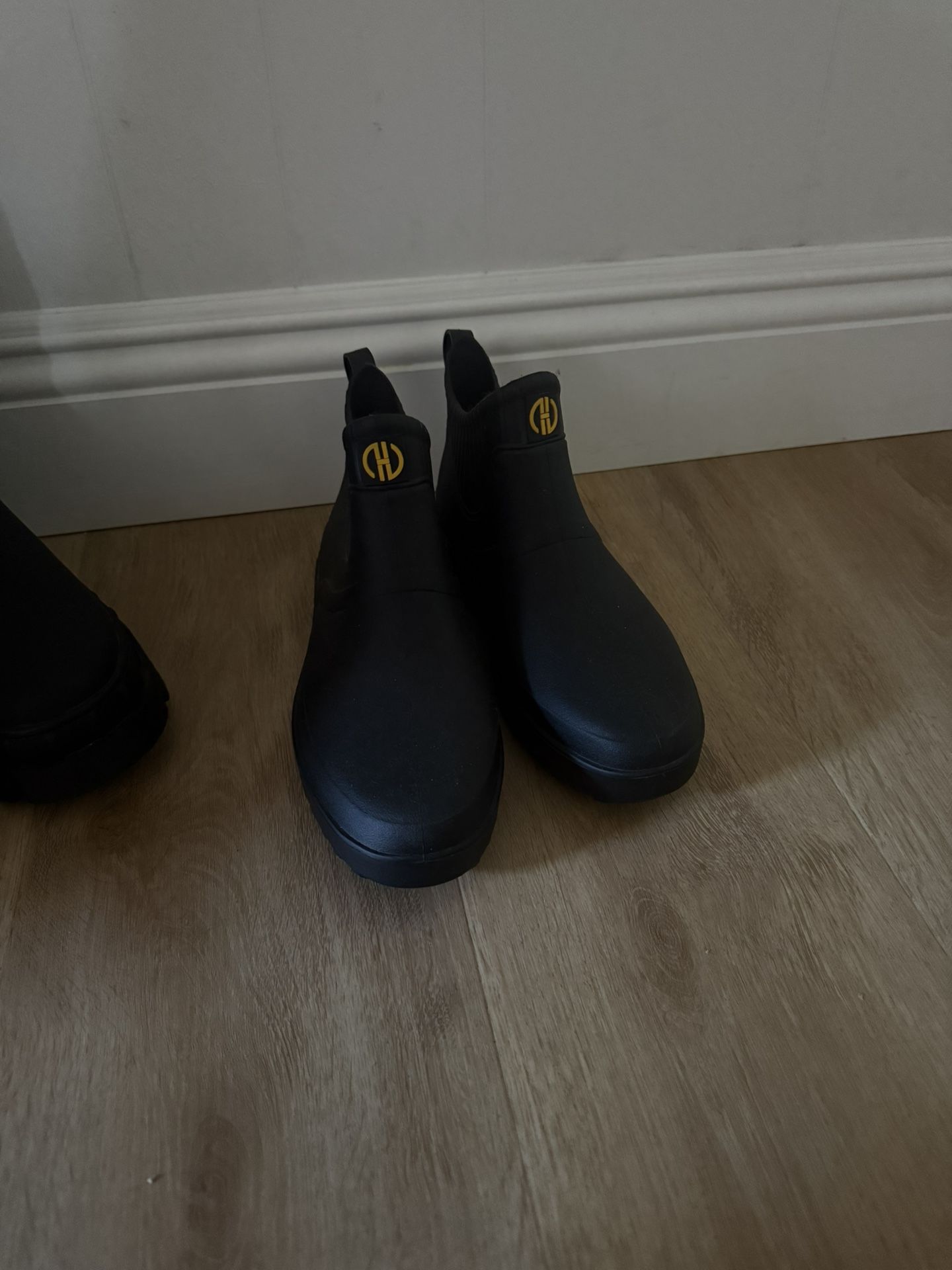 Black Ankle Length Rain Boots