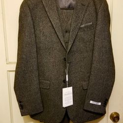 Ferrecci 3-piece Suit. NWT. Mens S (34/36)  Boys L/XL. 