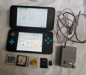 Nintendo 2DS XL Bundle with Games, Charger, and Micro SD card