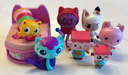 8 Gabby’s Dollhouse Figures