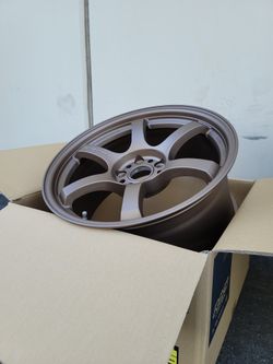 Rays Gramlights 57DR 18x9.5 +38 5x114.3 BRONZE