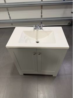 Glacier Bay 30 inch vanity