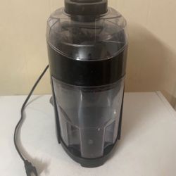 Black+Decker - 28 Ounce Rapid Juice Extractor - Black