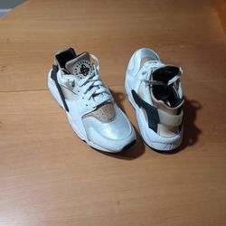 Nike Huarache Shoes