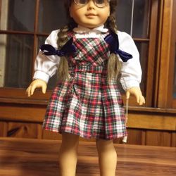 American Girl Retired Molly Doll Pleasant Company