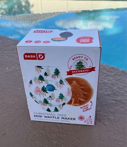 Dash Holiday Mini Waffle Maker