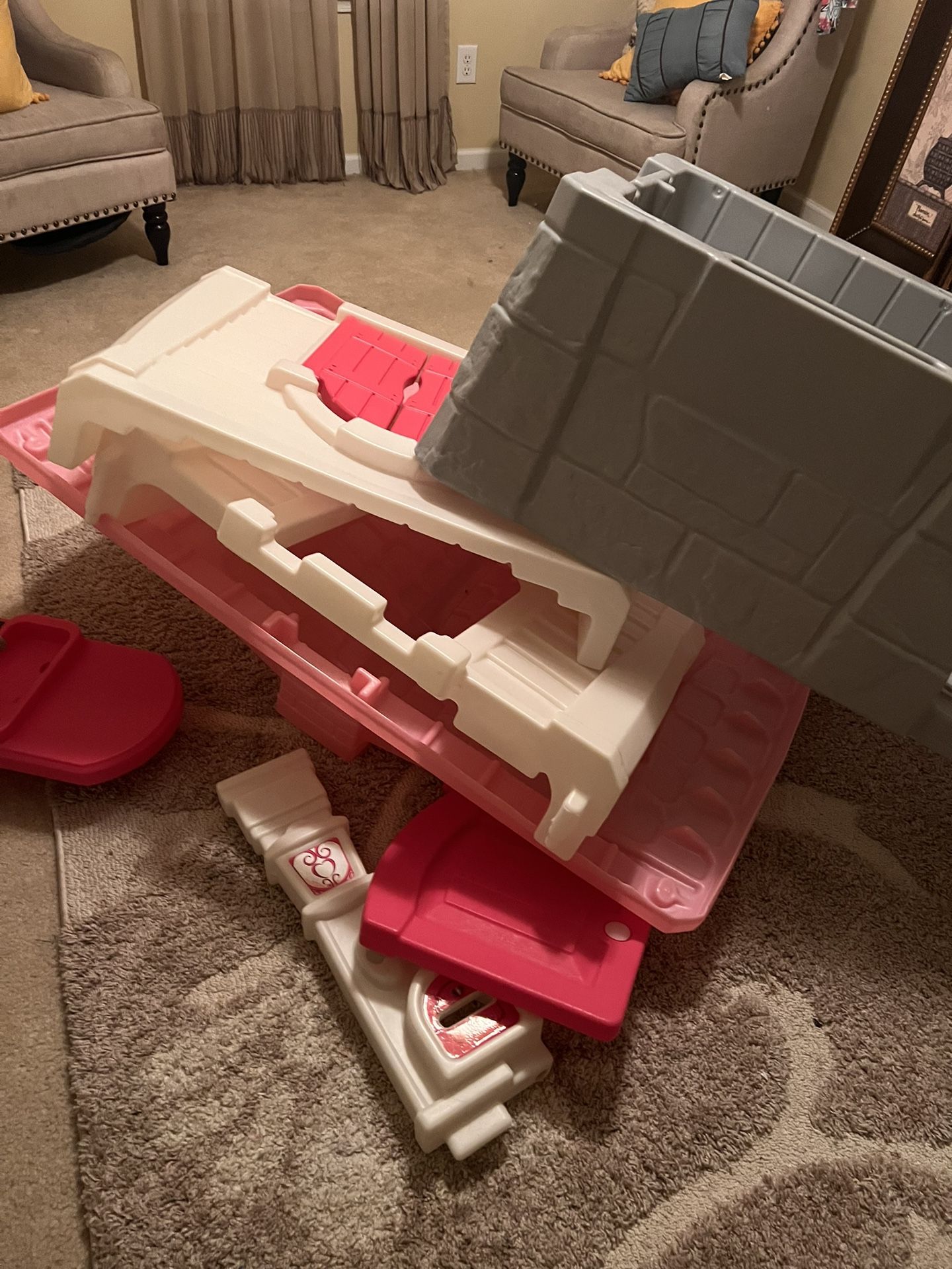 Stage 2 Playhouse With Grill