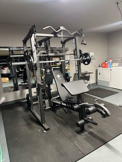 Vesta Fitness Smith Machine 2001 w/Bench Attachment | 230lb Bumpers Weights | 7ft Olympic Bar | Fitness | Gym Equipment | FREE DELIVERY & INSTALL🚚