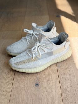 Yeezy Boost 350 v2 - Bone - 11