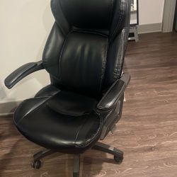 Lazboy Boss Chair With Arm Rest And Headrest