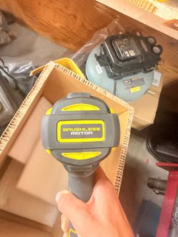 2 dewalt power tools(impact tool)