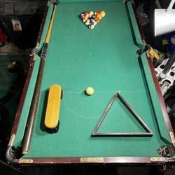 Miniature Pool Table 