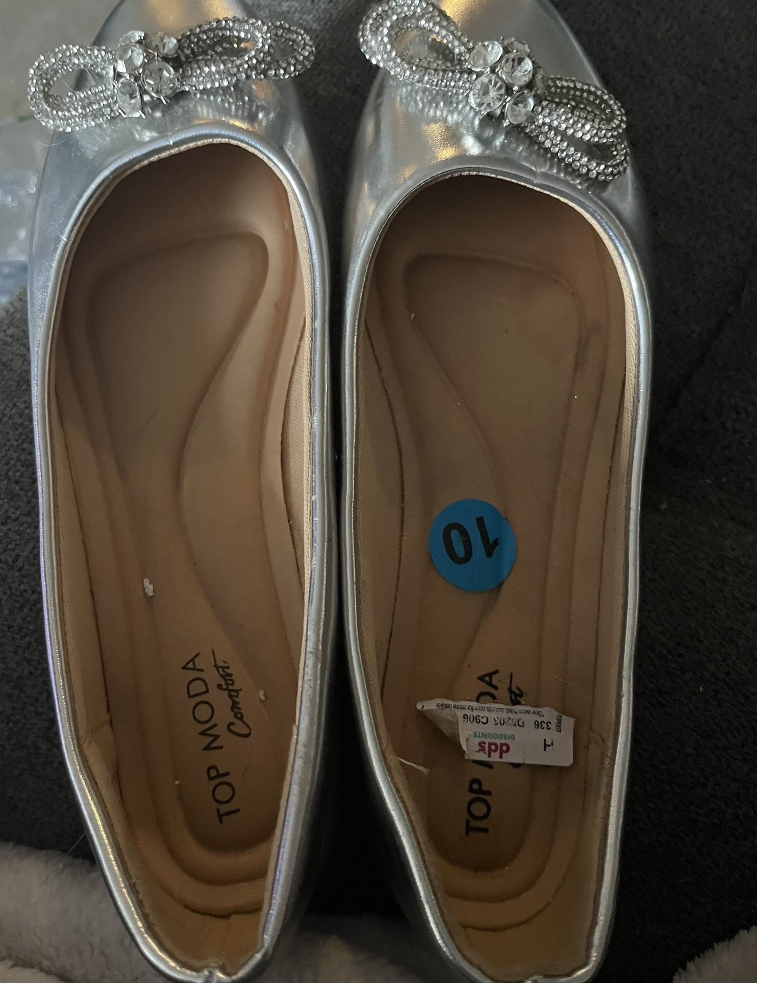 Solve Size 10 Shoes New