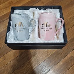 Mr and Mrs 2019 Cups