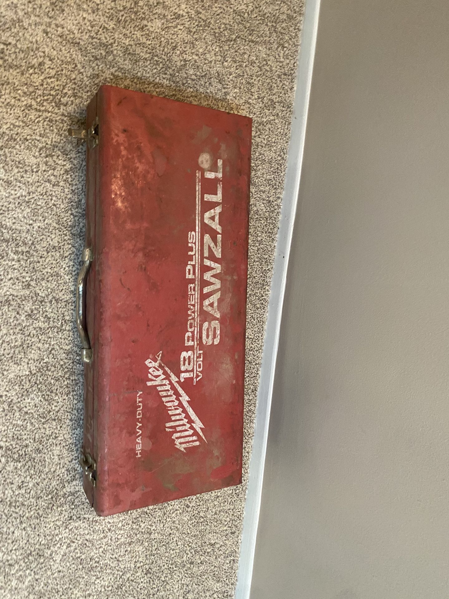 Milwaukee 18v Battery Saw Zall