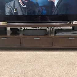 Media Unite/Coffee Table Room & Board