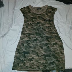 Mens Large camo tank top