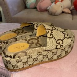 Gucci Platform Sandals Women’s Size 9