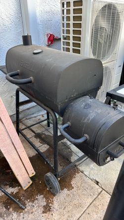 Outdoor Charcoal Grill & Smoker