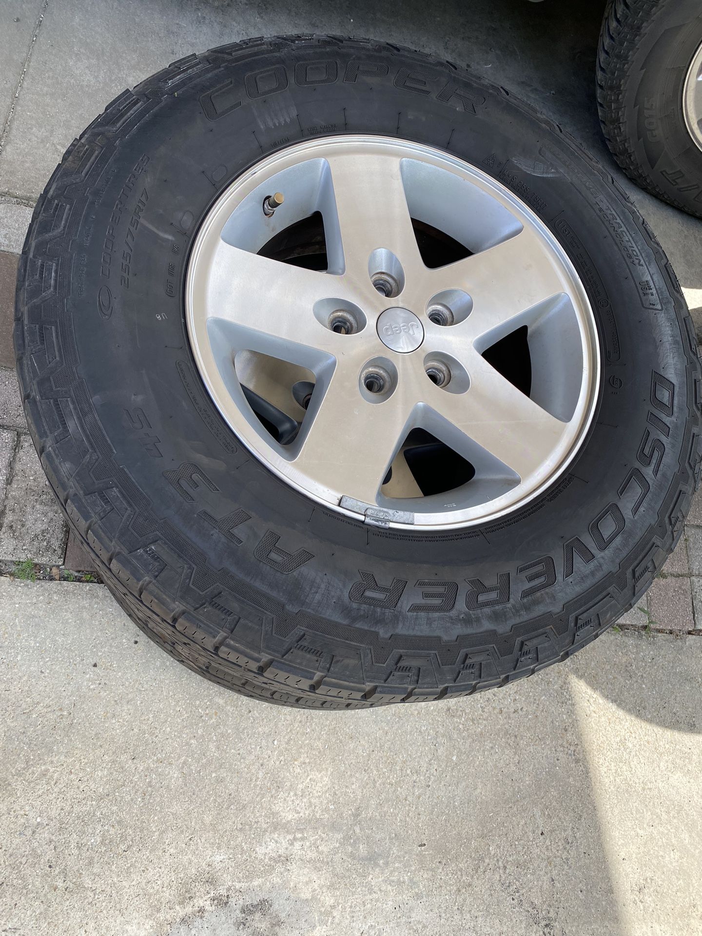 5 Tires With Rim For Jeep Wrangler