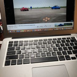 Apple MacBook Air 2015 Laptop 13”