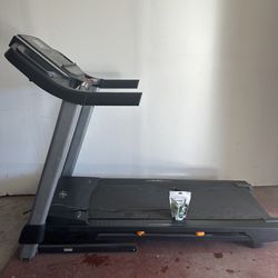 NordicTrack T 6.5 S Treadmill With Treadmill Lubcricant