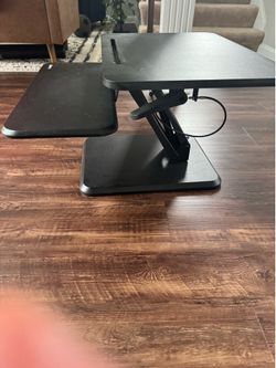 Mount-It adjustable desktop laptop stand