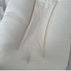 Snuggle Me Organic Baby Pillow 