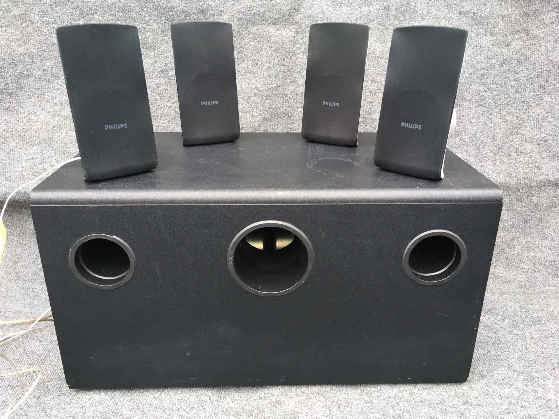 JUST COME AND LISTEN TO IT FIRST JBL Control (Sb-5) W Subwoofer (Professional grade) and 4 Philips Satellite Speakers (CS 3450 E) with LONG WIRES for Sale in Mesa, - OfferUp