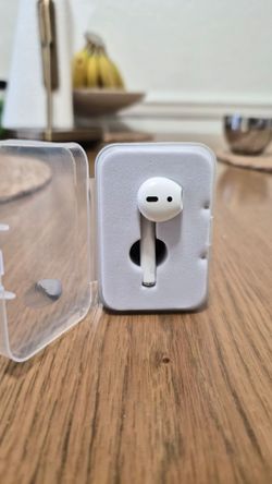 Airpod Left