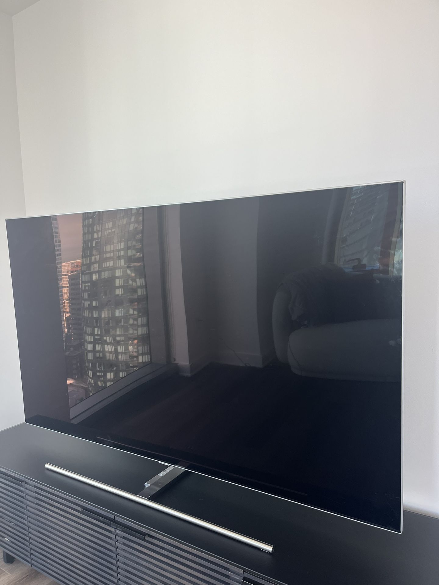 Flat screen TV and console