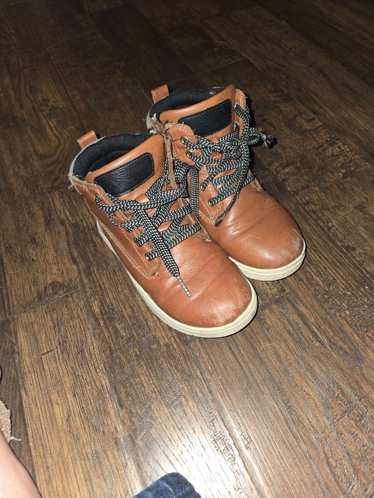 Kids Size 1 Hiking Boots