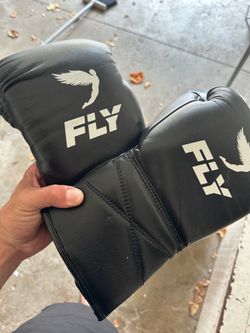 Adidas Boxing shoes/ 2pairs sparring gloves 14oz/ headgear Casanova black