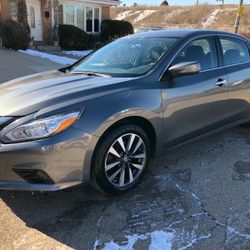 2017 Nissan Altima SV