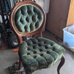 ANTIQUE CHAIRS 