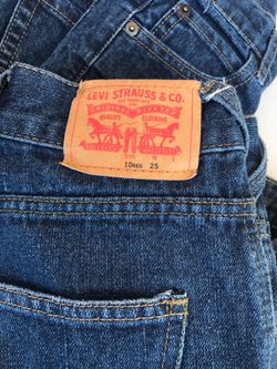 Short Levi 10reg w25