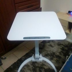 NEW Joy Worker Computer Desk