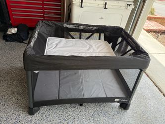 4 Moms Pack n Play