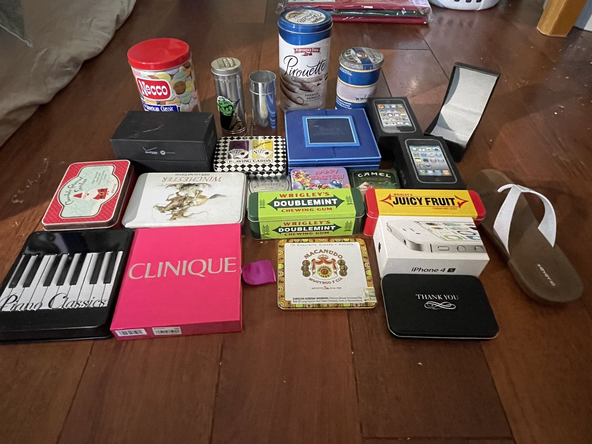 Misc Metal Containers For Crafts $15