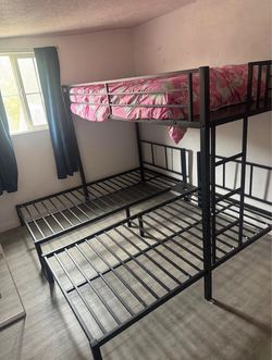 Black Metal Bunk Bed with Trundle