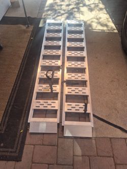 12WX 78inch L 1250lbs. Capacity aluminum ramps