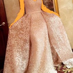 Beautiful gown wore only for a couple of hours paid $1,200 selling for $600 or best offer